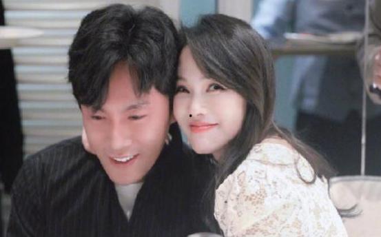 娱乐吃瓜男星推荐老婆,男星心选贤妻，揭秘明星夫妻甜蜜日常